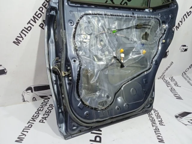 Дверь задняя правая для Toyota Corolla E180 rest (RU) 2016-2019 на фотографиях