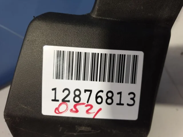 Молдинг крыла передний правый для Toyota RAV4 XA40 rest 2015-2019 на фотографиях