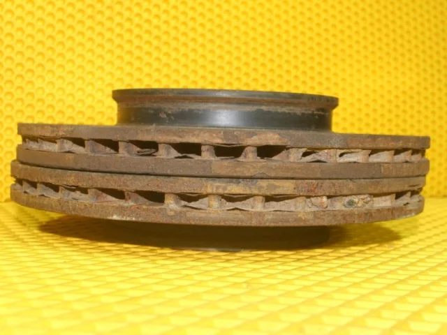 Диски тормозные передние (комплект) для Hyundai Solaris 2 (2017-2022) на фотографиях