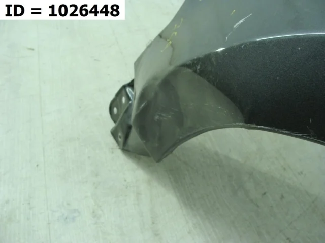 Крылья для Toyota Corolla E170 Седан (EU) 2012-2016 на фотографиях