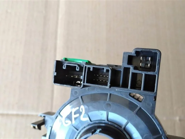 Подрулевой шлейф для Mitsubishi Outlander III GF0W 2012-2016 на фотографиях