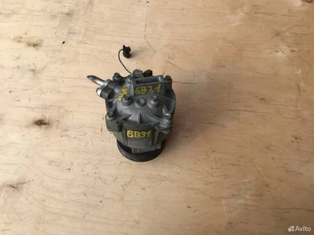 Компрессор кондиционера для Mitsubishi Pajero Sport KH0 2008-2013 на фотографиях