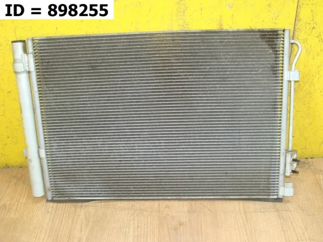 Радиатор кондиционера для Hyundai Solaris 1 рестайлинг 2014-2017 на фотографиях