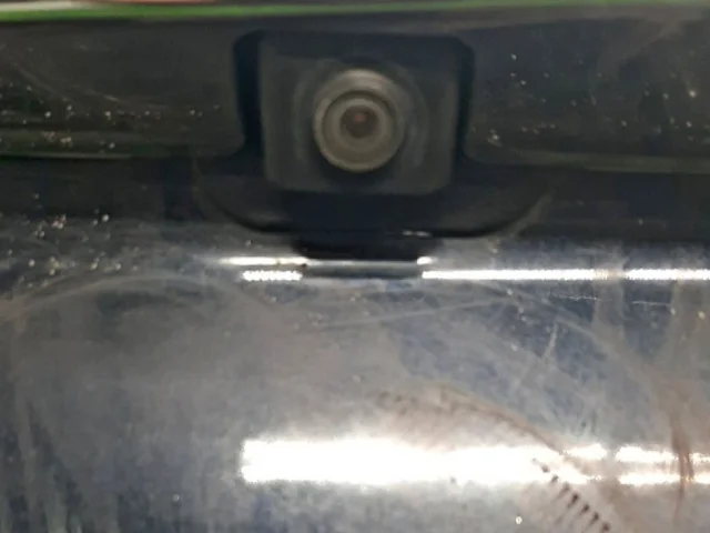 Крышка багажника для Nissan Tiida SC11 Седан 2007-2014 на фотографиях