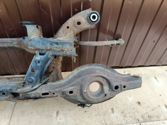 Задняя балка для Mazda CX 5 KF 2017 на фотографиях