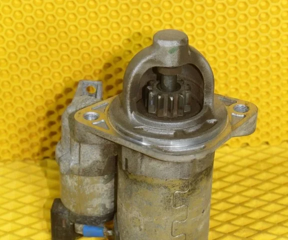 Стартер для Hyundai Solaris 1 рестайлинг 2014-2017 на фотографиях