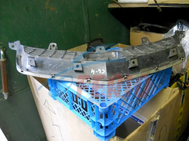 Решетка радиатора для Honda Accord 7 2002-2008 на фотографиях