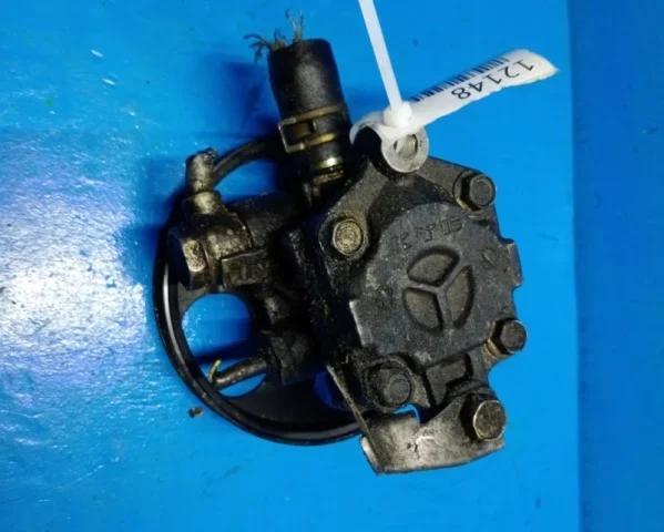 Насос ГУР для Mitsubishi Lancer 9 Седан CS 2003-2010 на фотографиях