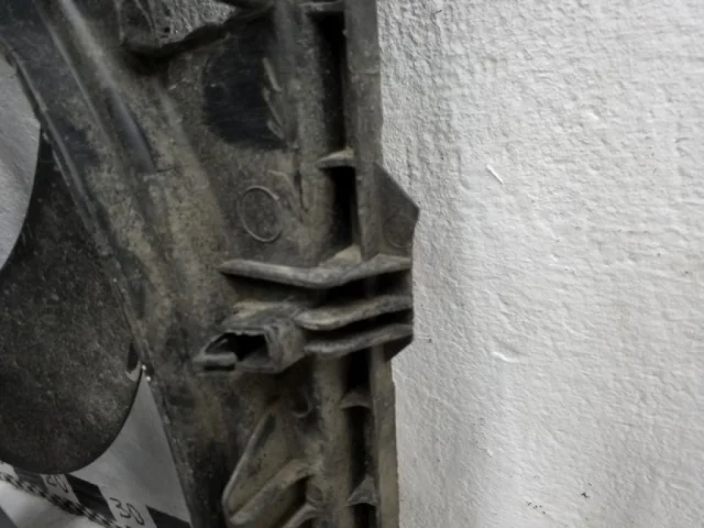 Вентилятор радиатора охлаждения ДВС для BMW X3 F25 2010-2017 на фотографиях