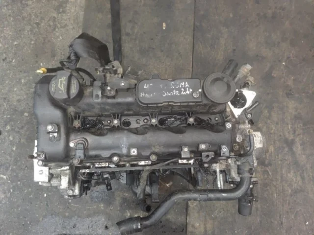 Двигатель без навесного для Kia Carnival 3 YP 2015-2020 на фотографиях