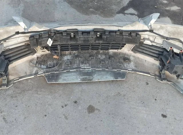 Бампер передний для Opel Zafira B 2005-2015 на фотографиях