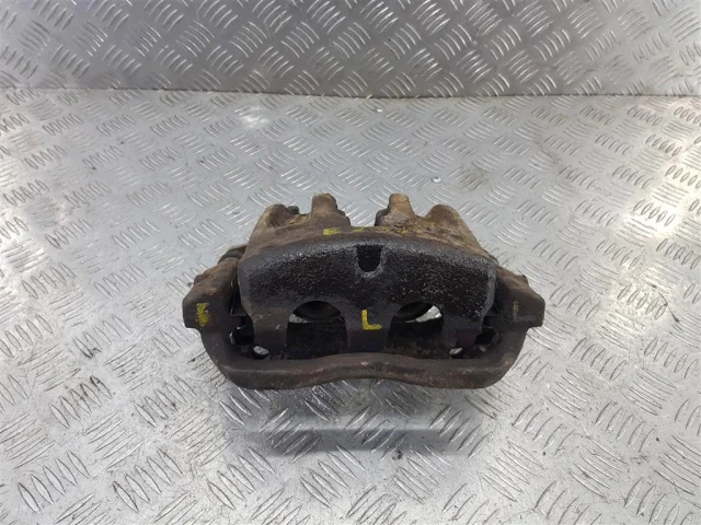 Суппорт передний левый для Land Rover Discovery L319 2004-2009 на фотографиях