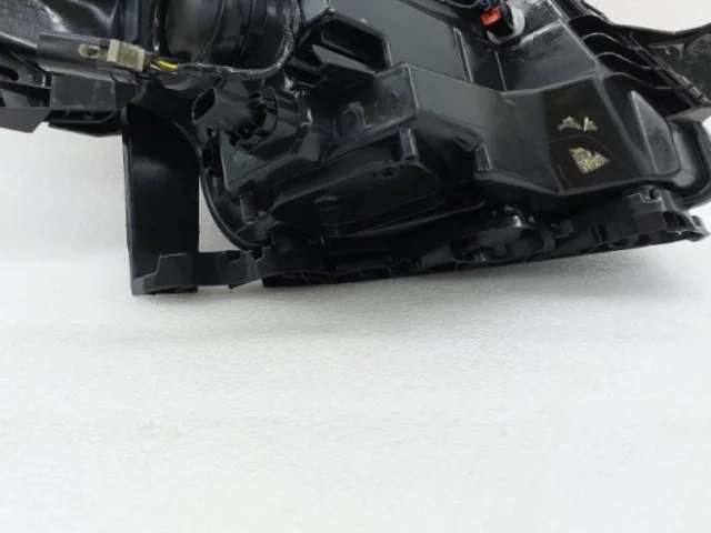 Фара левая для Ford Explorer U502 2011-2016 на фотографиях