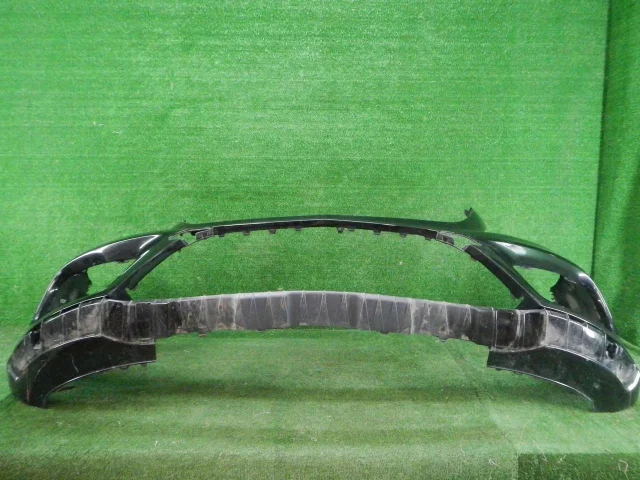 Бампер передний для Mercedes-Benz GLE class W166 2015-2018 на фотографиях