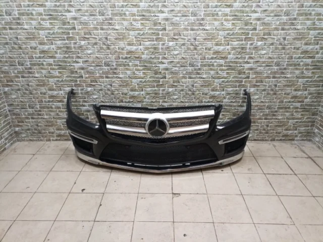 Бампер для Mercedes-Benz GL class X166 2012-2016 на фотографиях