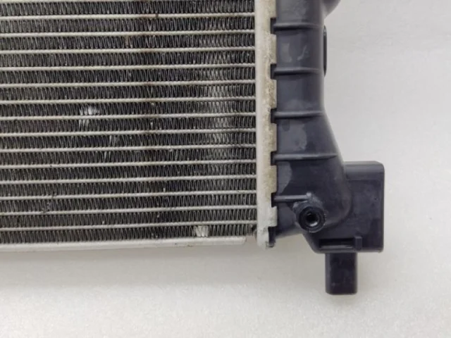 Радиатор охлаждения ДВС для Skoda Rapid II 2020+ на фотографиях