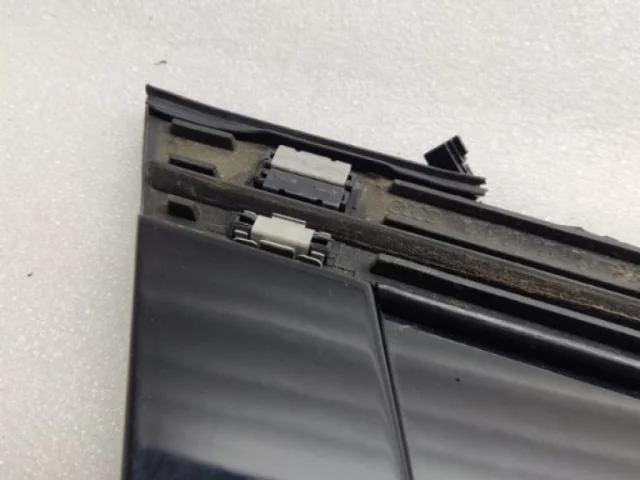 Форточка задняя левая для Audi Q7 4L 2005-2015 на фотографиях