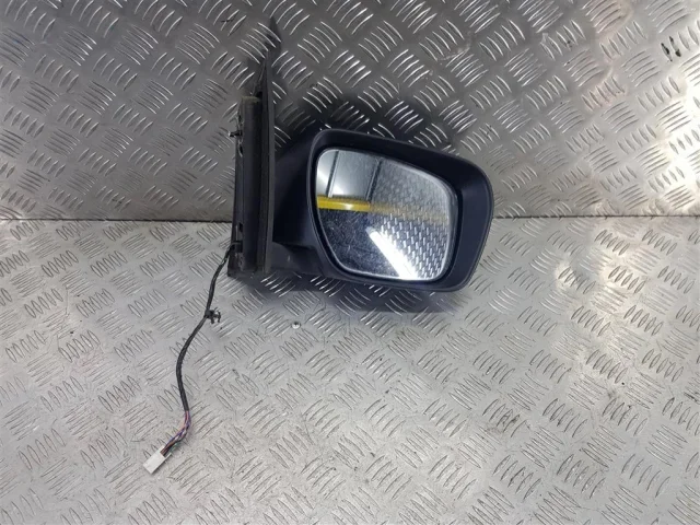 Стекла и зеркала для Mazda CX 7 ER 2006-2010 на фотографиях