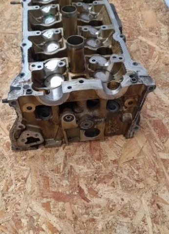 ГБЦ для Nissan X-Trail T30 RU 2001-2007 на фотографиях