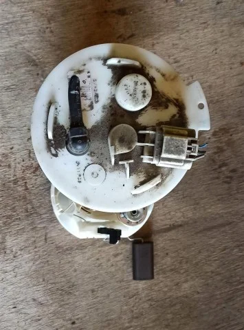 Топливный насос для Opel Insignia Седан A 2008-2017 на фотографиях