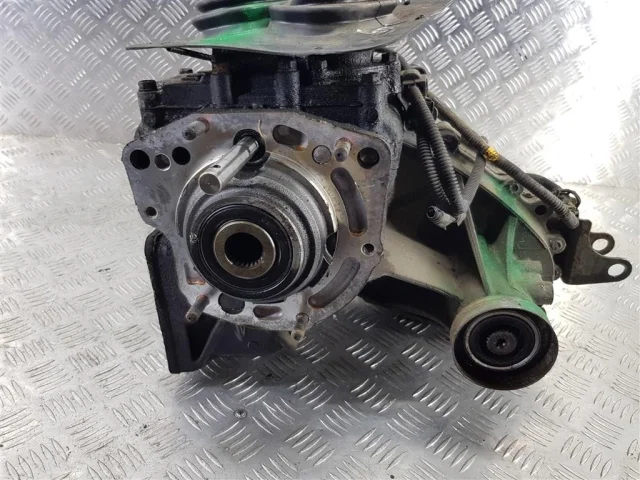 Раздатка для Mitsubishi Pajero Sport K90 1997-2009 на фотографиях