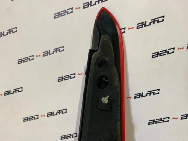 Фонарь левый для Volvo C30 MK 2006-2013 на фотографиях