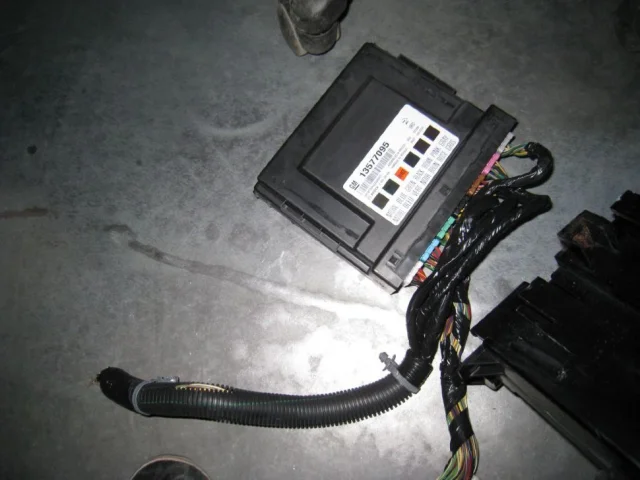 Блок комфорта для Chevrolet Cruze 1 J300 2009-2015 на фотографиях