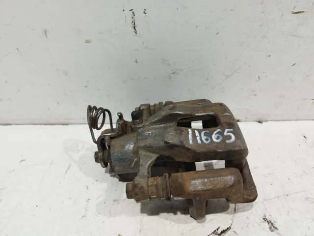 Суппорт задний правый для Hyundai Solaris 1 рестайлинг 2014-2017 на фотографиях