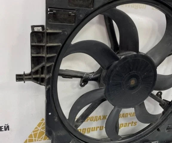 Вентилятор радиатора охлаждения ДВС для BMW X5 F15 (Ф15) 2013-2018 на фотографиях