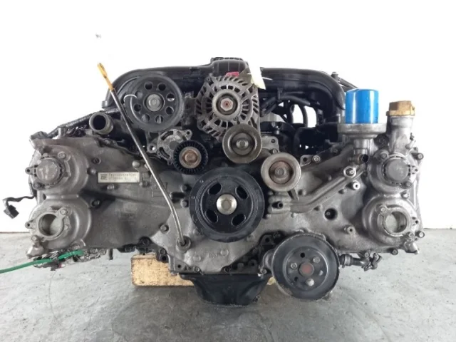 Двигатель без навесного для Subaru Legacy BN 2017+ на фотографиях