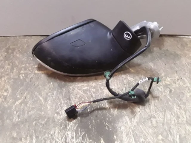 Зеркало боковое левое для Volkswagen Passat (B8.5) 2019+ на фотографиях