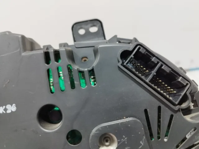 Приборная панель для Hyundai Solaris 1 RB (2011-2013) на фотографиях