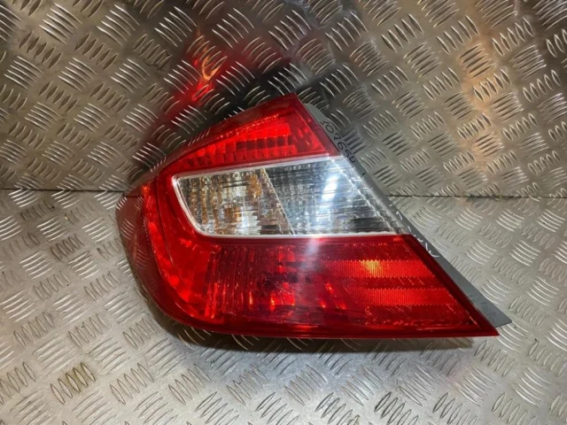 Фонарь левый для Honda Civic FB 2012-2015 седан на фотографиях