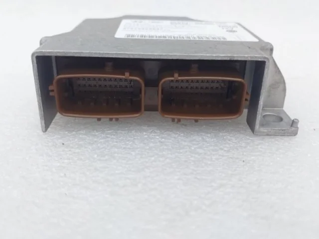 Блок SRS для Hyundai Creta 1 GS 2016-2021 на фотографиях