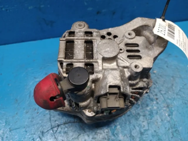 Генератор для Nissan Primera P12 Седан 2002-2008 на фотографиях