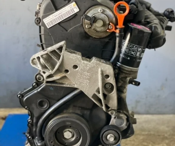 Двигатель для Volkswagen Passat Variant (B6, Typ 3C) 2004-2010 на фотографиях