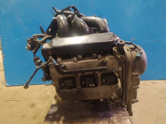 Двигатель без навесного для Subaru Legacy B4 BL 2003-2009 на фотографиях