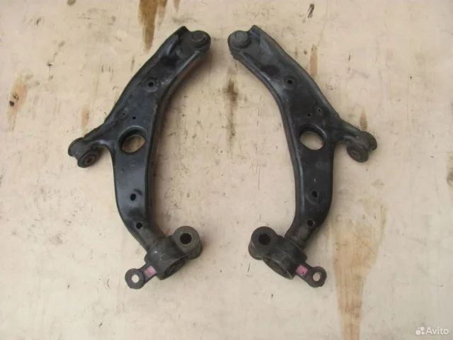 Рычаг передний левый нижний для Mazda CX 5 KE 2011-2017 на фотографиях