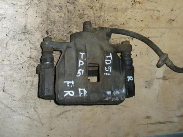 Суппорт передний правый для Suzuki Grand Vitara 2005-2014 на фотографиях