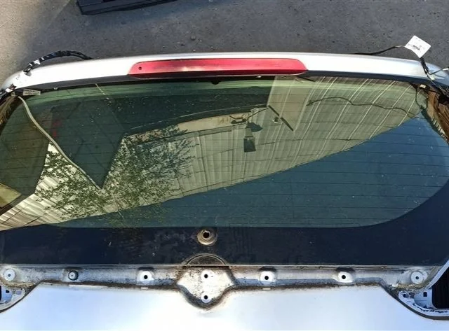 Дверь багажника для Opel Zafira B 2005-2015 на фотографиях