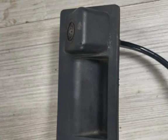 Камера заднего вида для Porsche Cayenne 958 Rest 2014-2018 на фотографиях