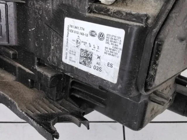 Фара ксенон левая для Volkswagen Touareg III (CR) 2018+ на фотографиях