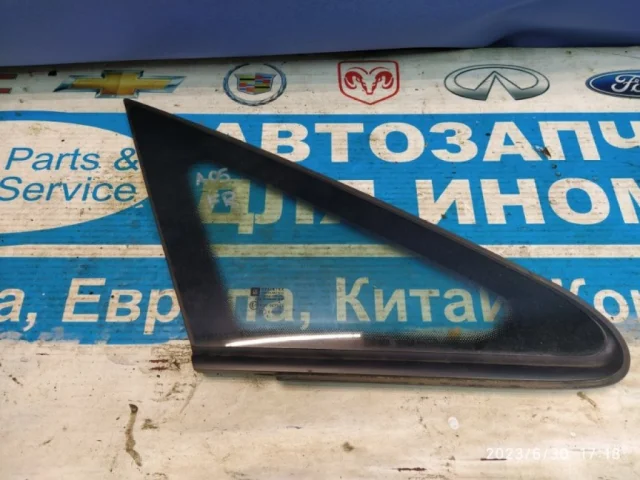 Стекла и зеркала для Opel Zafira B 2005-2015 на фотографиях