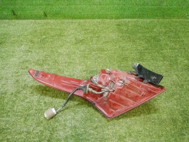 Фонарь внешний левый для Hyundai Solaris 2 (2017-2022) на фотографиях