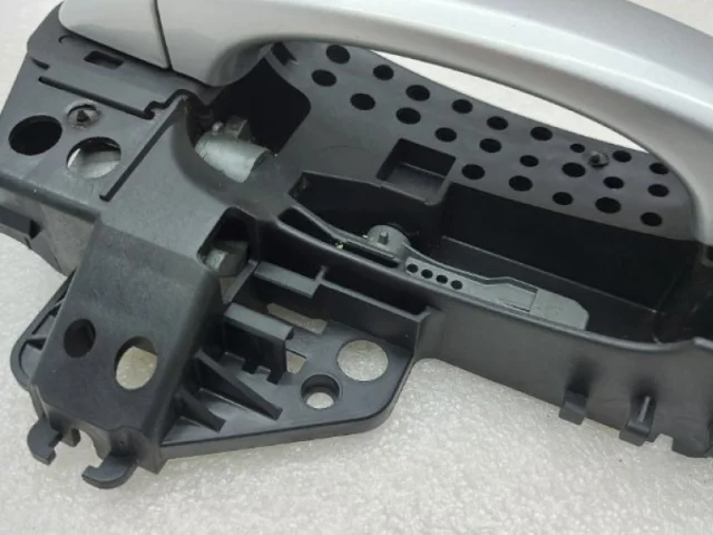 Ручка двери передняя левая внешняя для Audi Q5 8R 2008-2016 на фотографиях