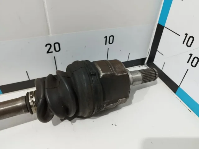 Привод передний левый для Hyundai Solaris 1 рестайлинг 2014-2017 на фотографиях