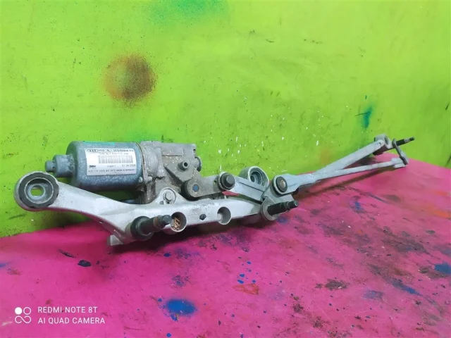 Трапеция стеклоочистителей для Audi Q7 4L 2005-2015 на фотографиях