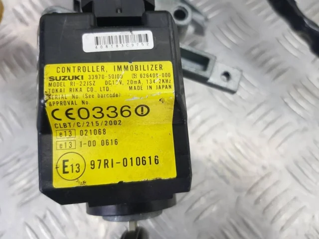 Замок зажигания для Suzuki Grand Vitara 2005-2014 на фотографиях