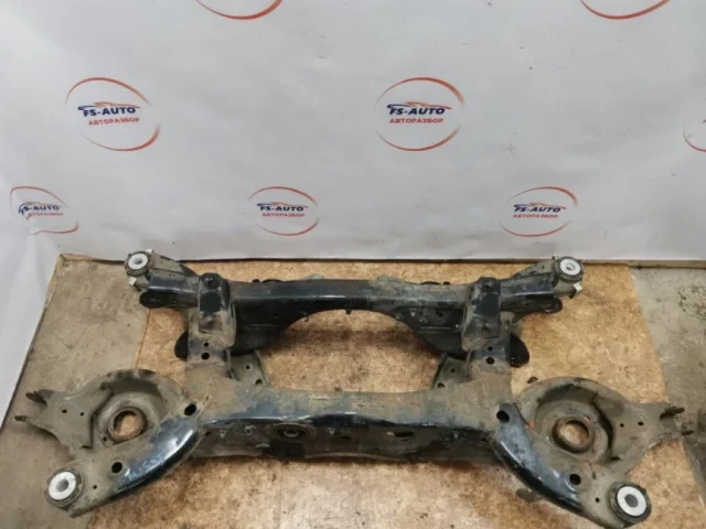 Задний подрамник для Mazda CX 5 KE 2011-2017 на фотографиях