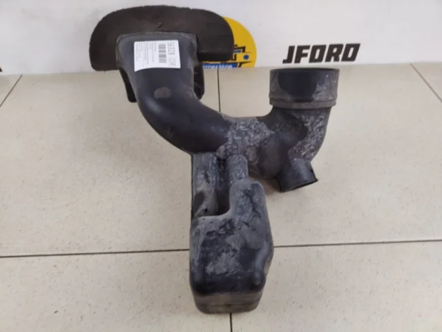 Впускной патрубок воздушного фильтра для Suzuki Grand Vitara 2005-2014 на фотографиях